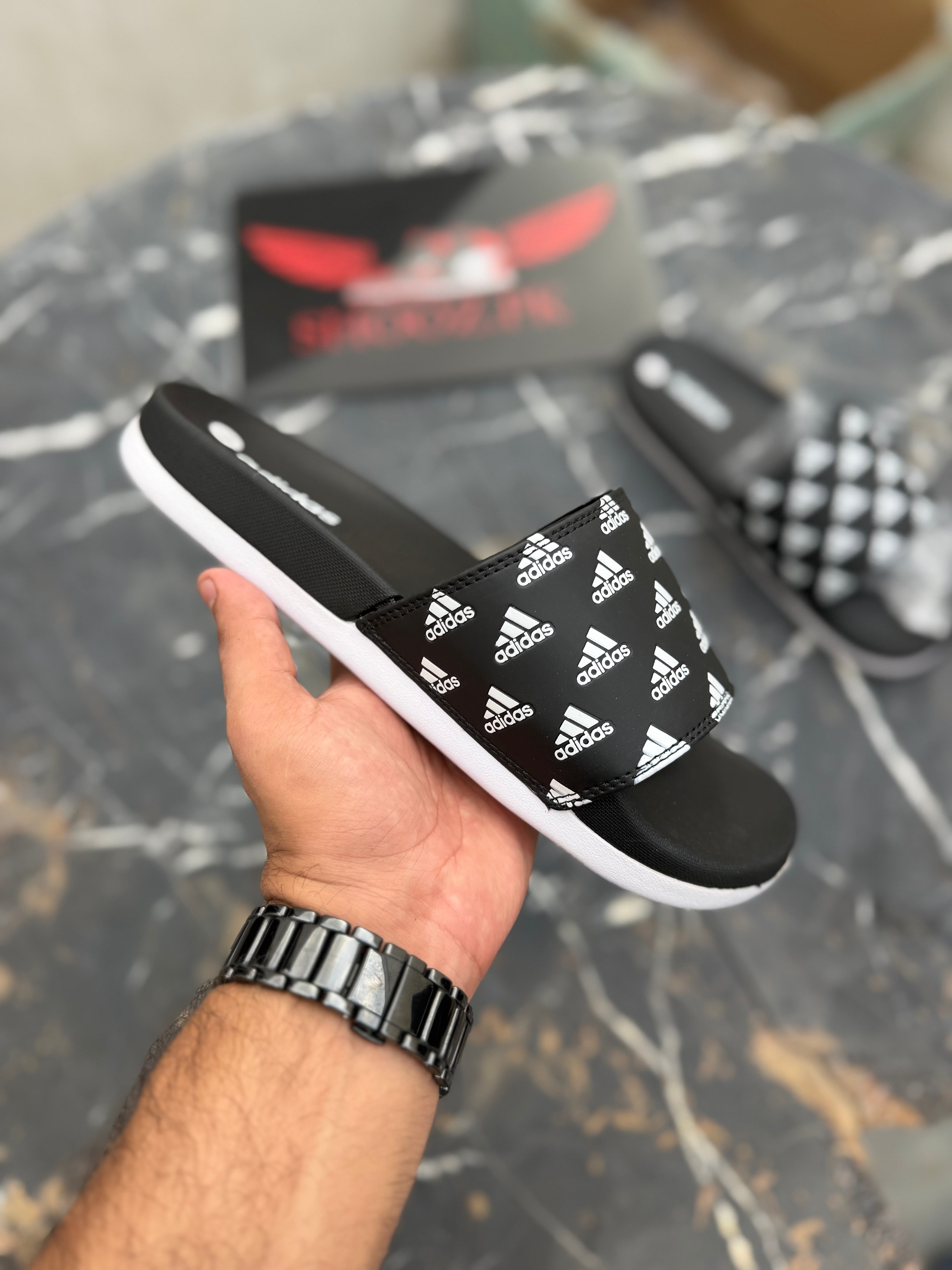 AD slides Black White logo (8806)