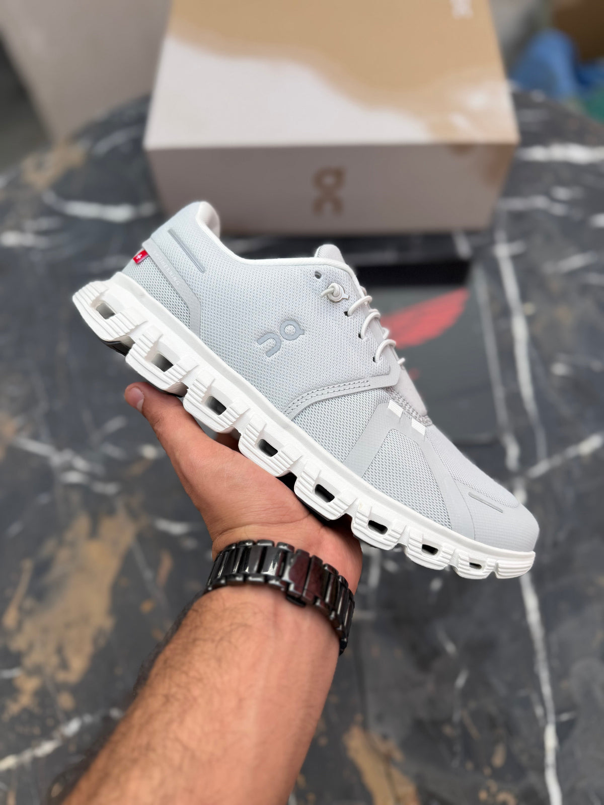 On Cloud 6 Glacier white (1:1 batch)