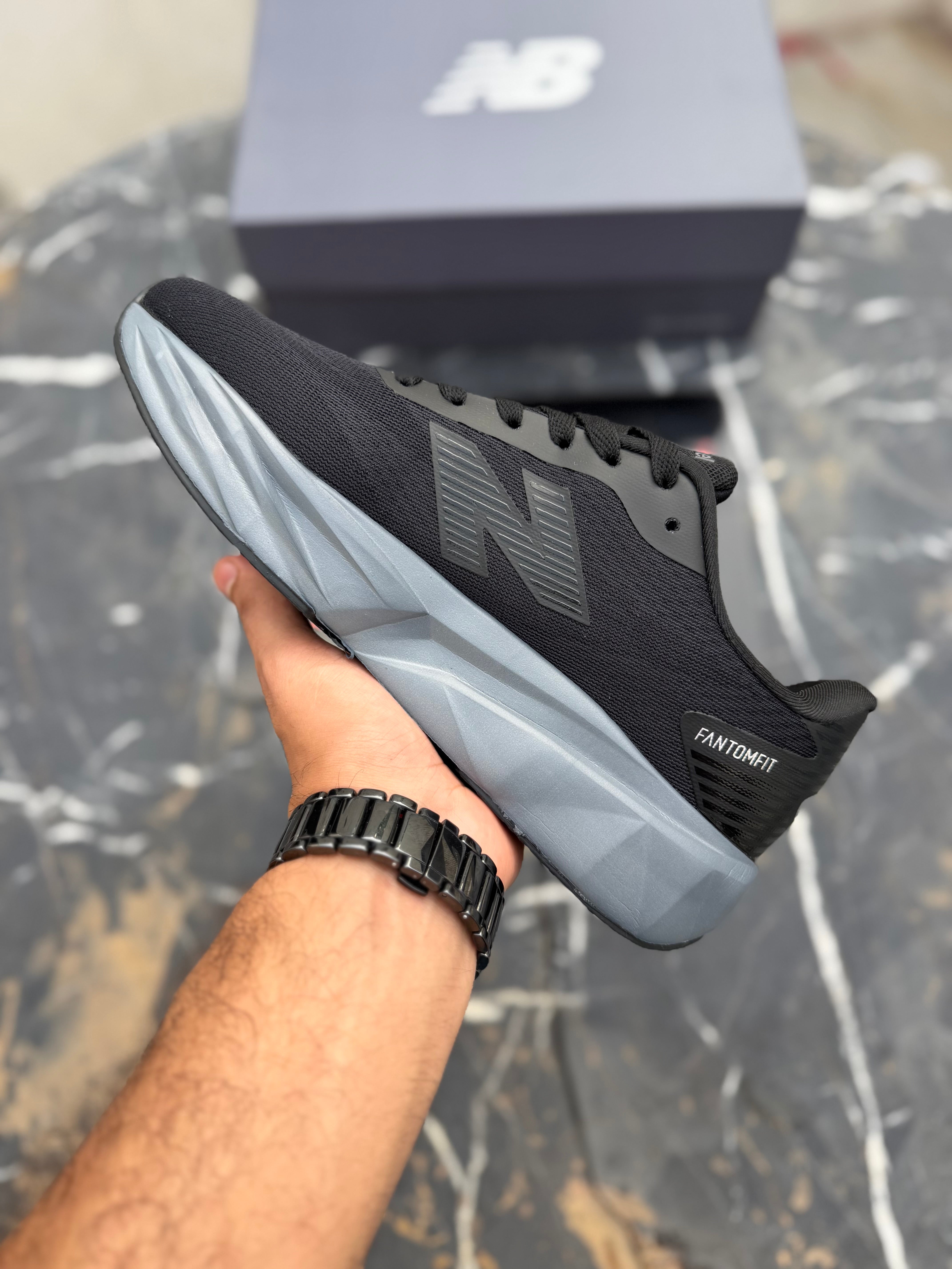 NB Rebel V5 Black