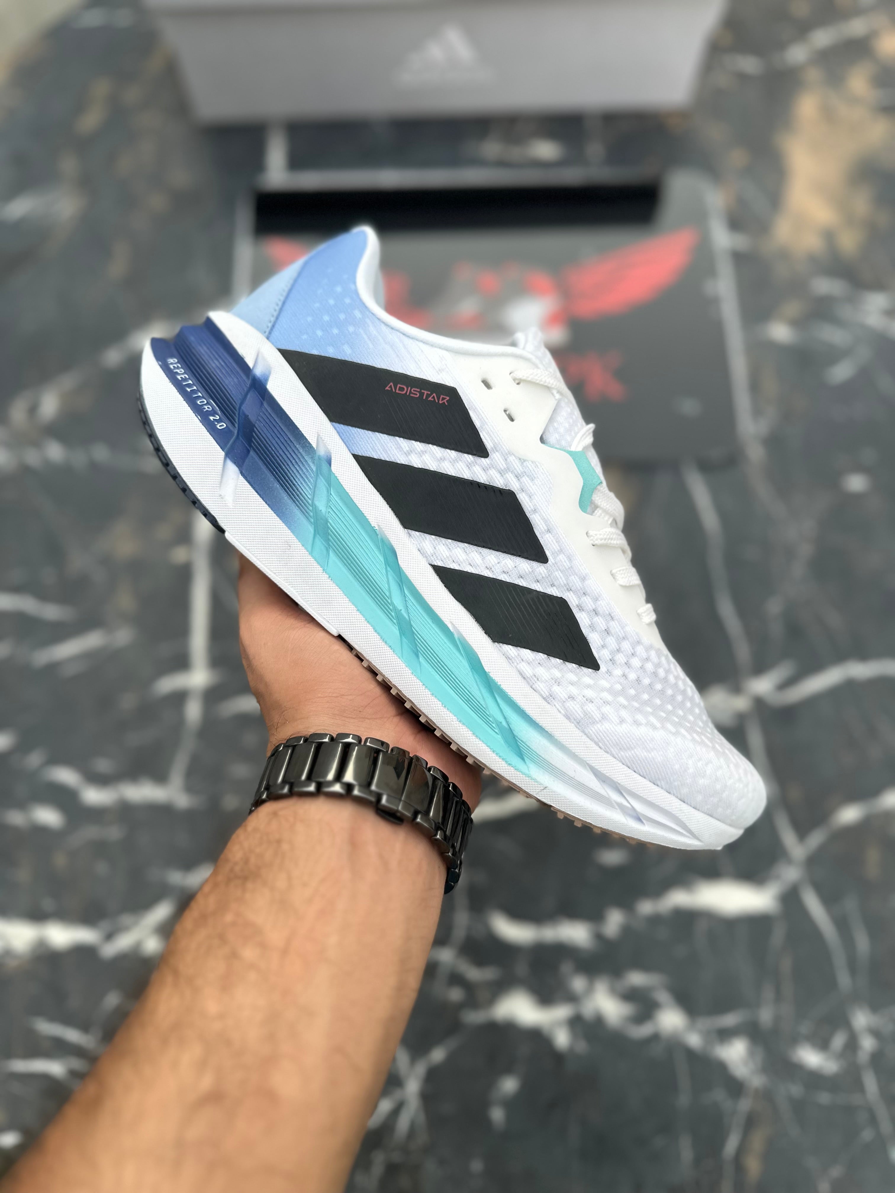 Adistaar 3 White blue duo (Dot perfect)