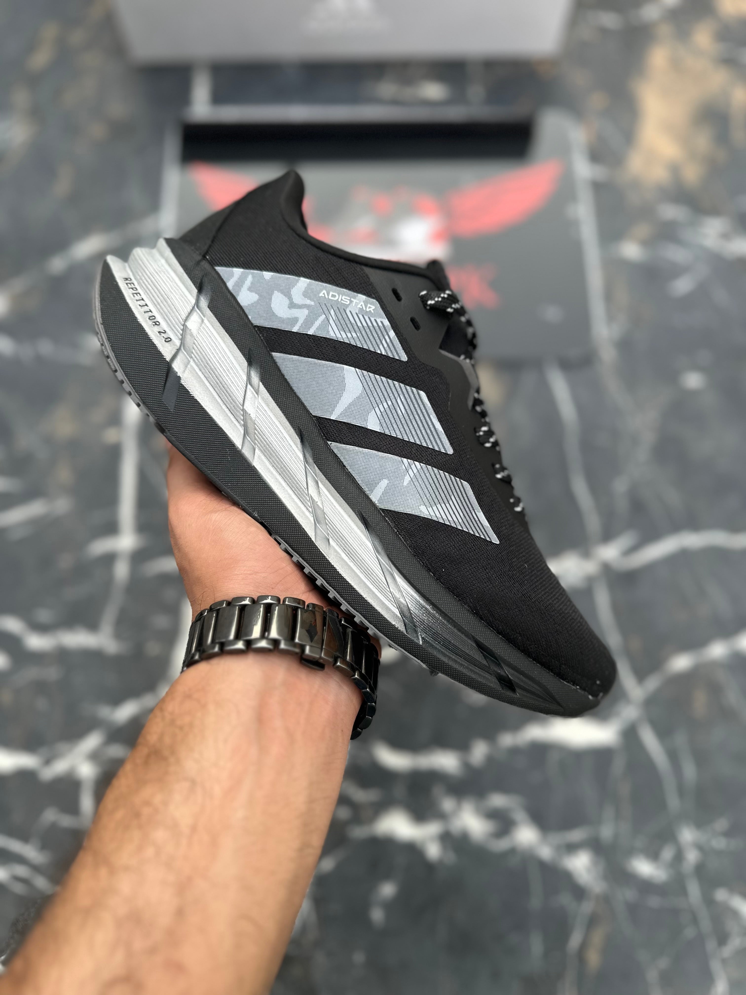 Adistaar 3 Black Silver (Dot perfect)