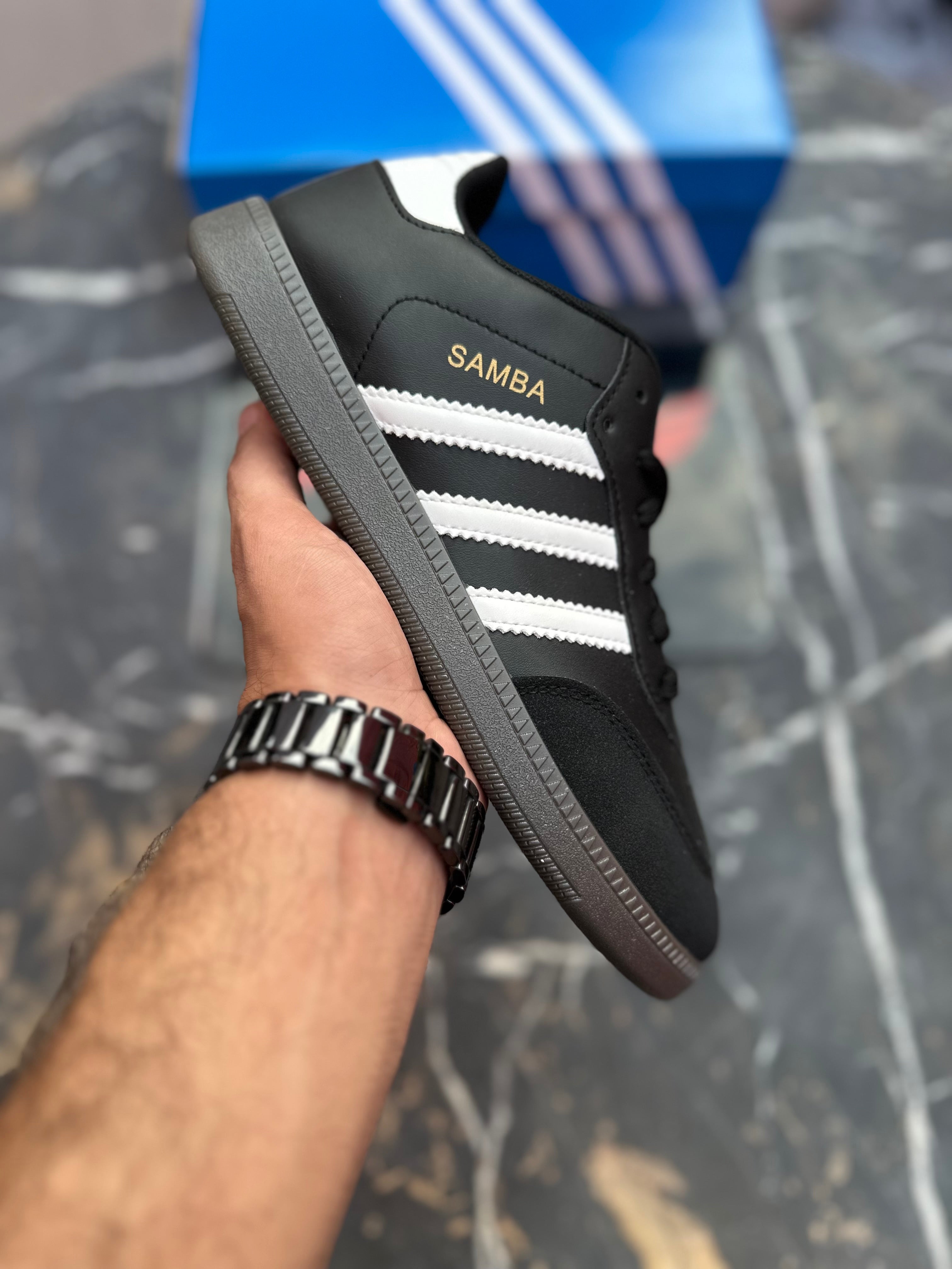 AD samba Black White (EB1)