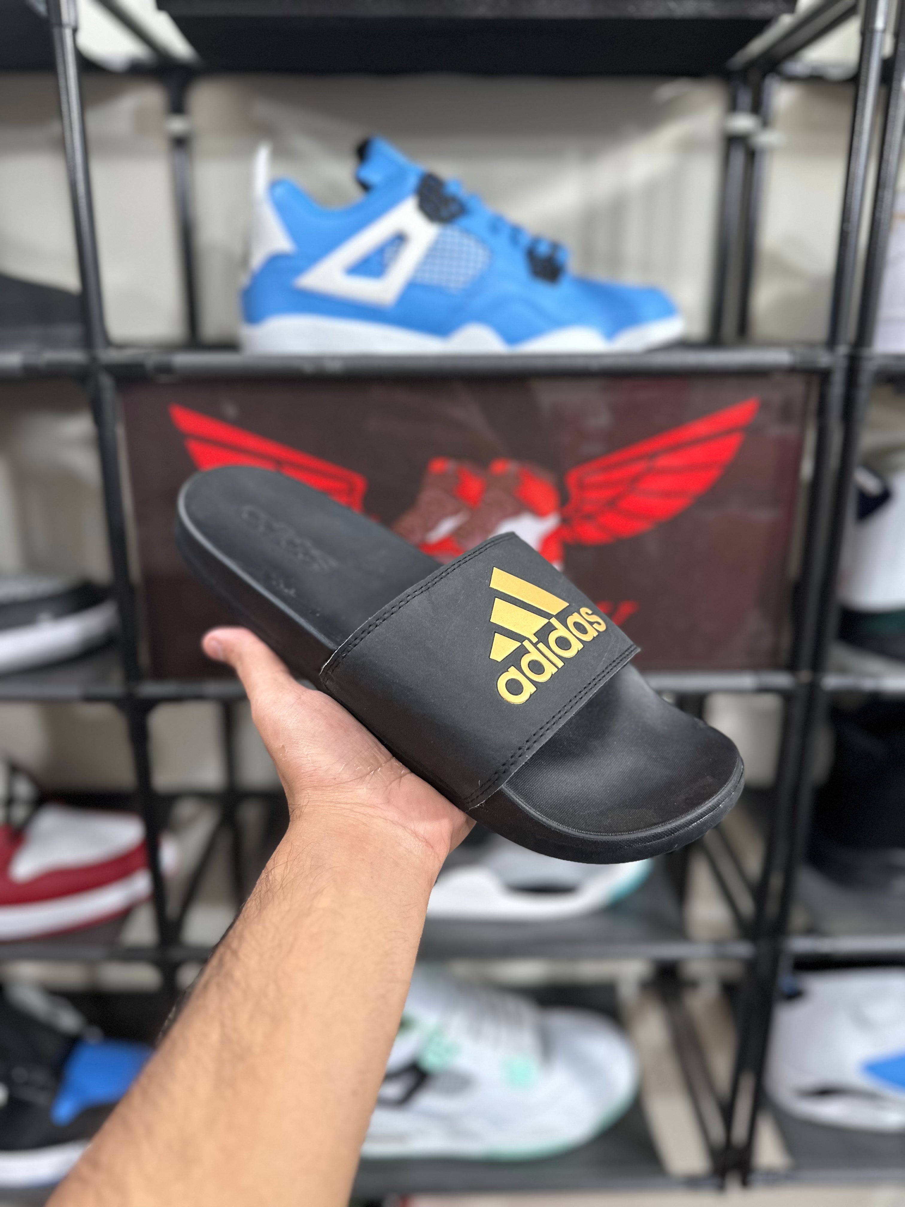 AD slides Golden logo