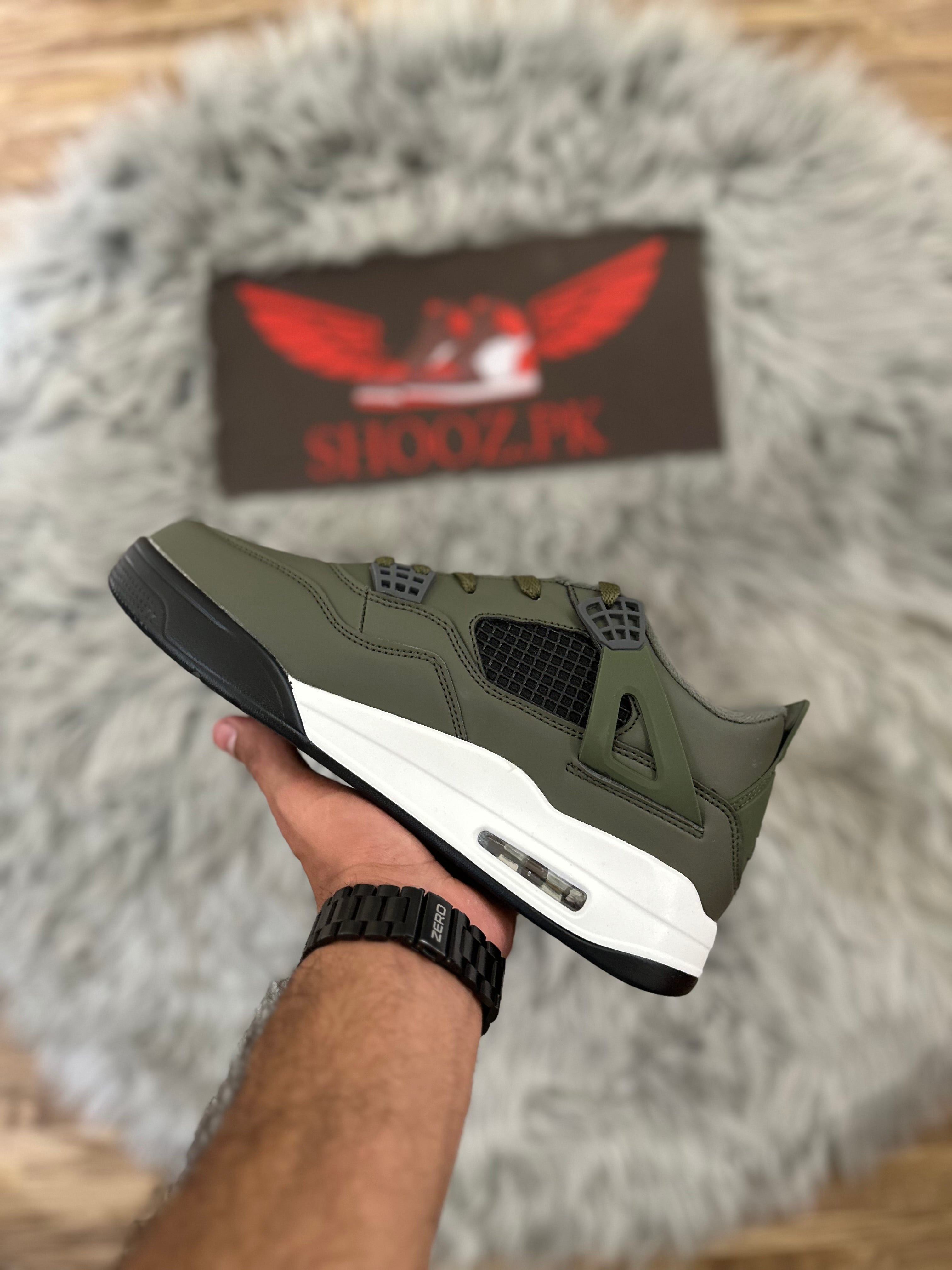 Aj 4 Olive