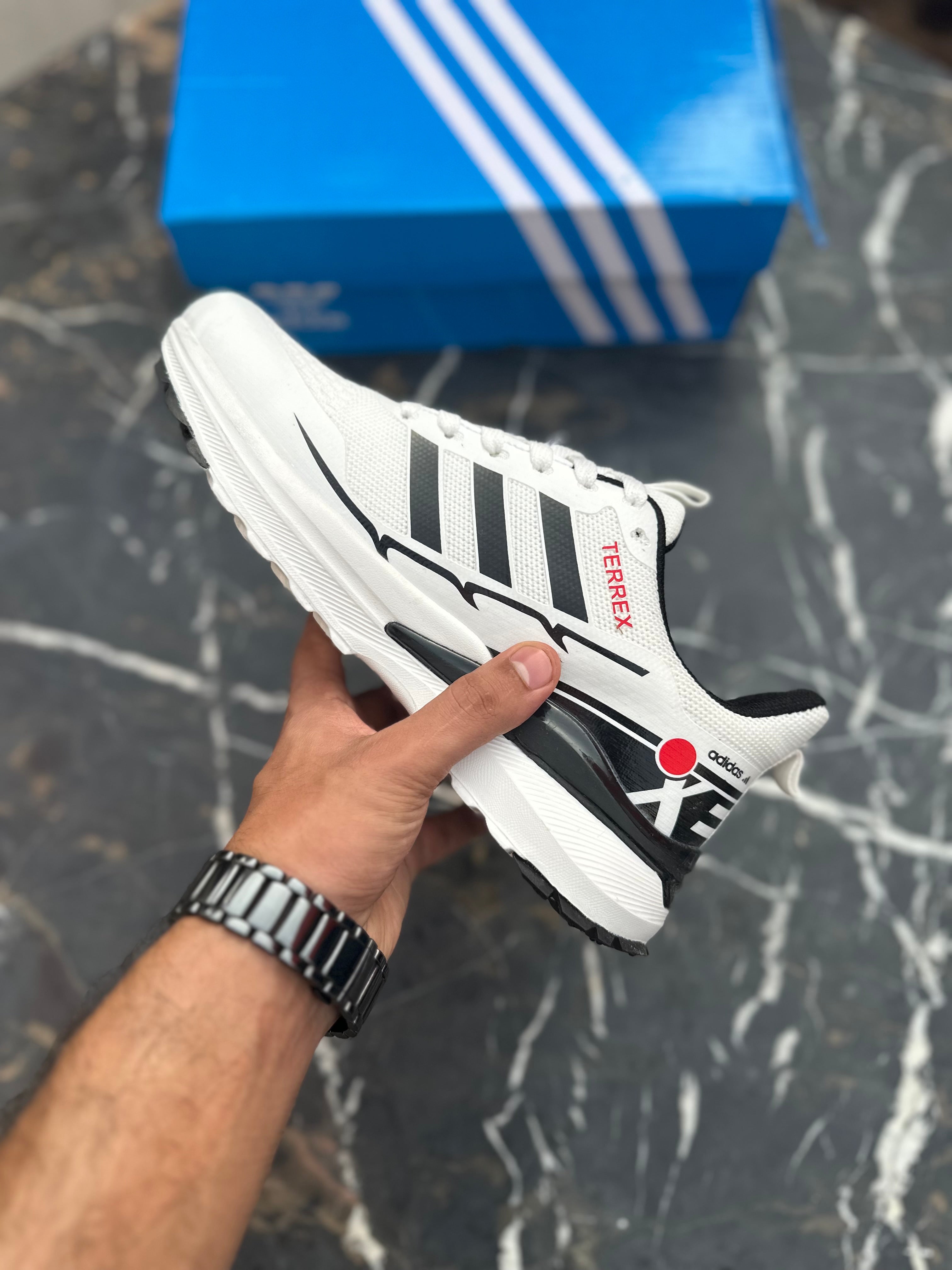AD terrex 3.0 (White)