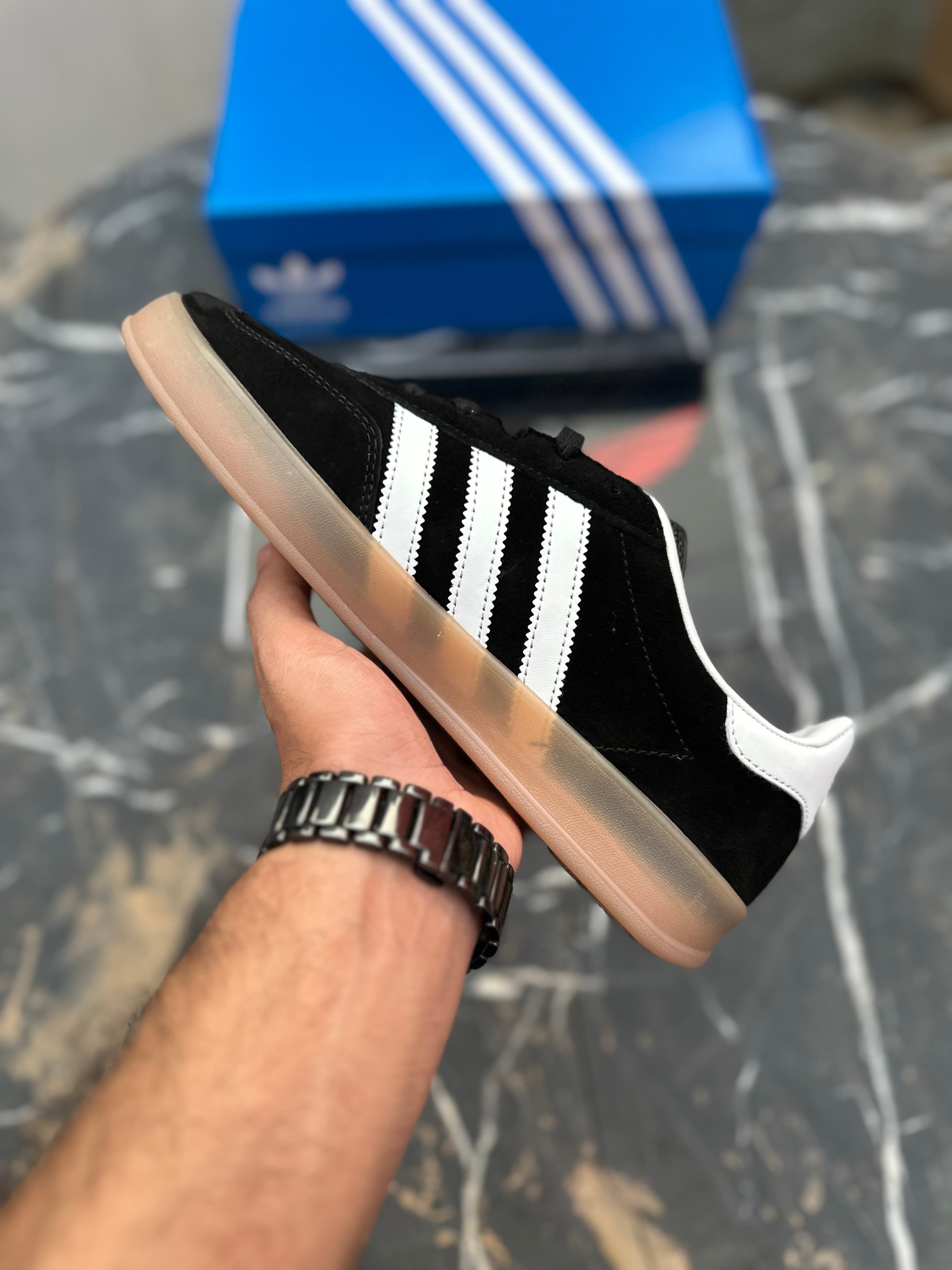 AD Gazelle Black White (1:1 batch)