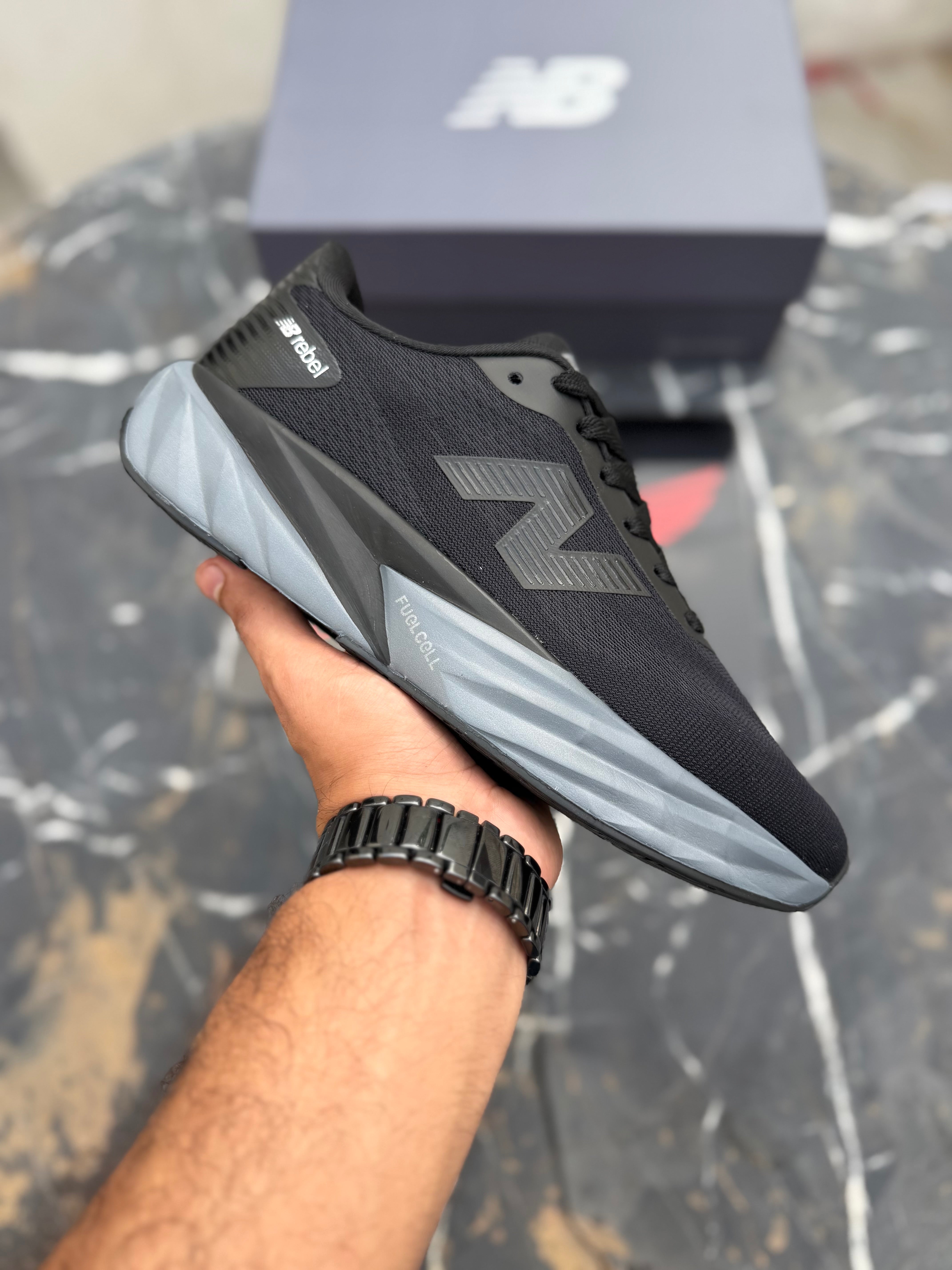 NB Rebel V5 Black