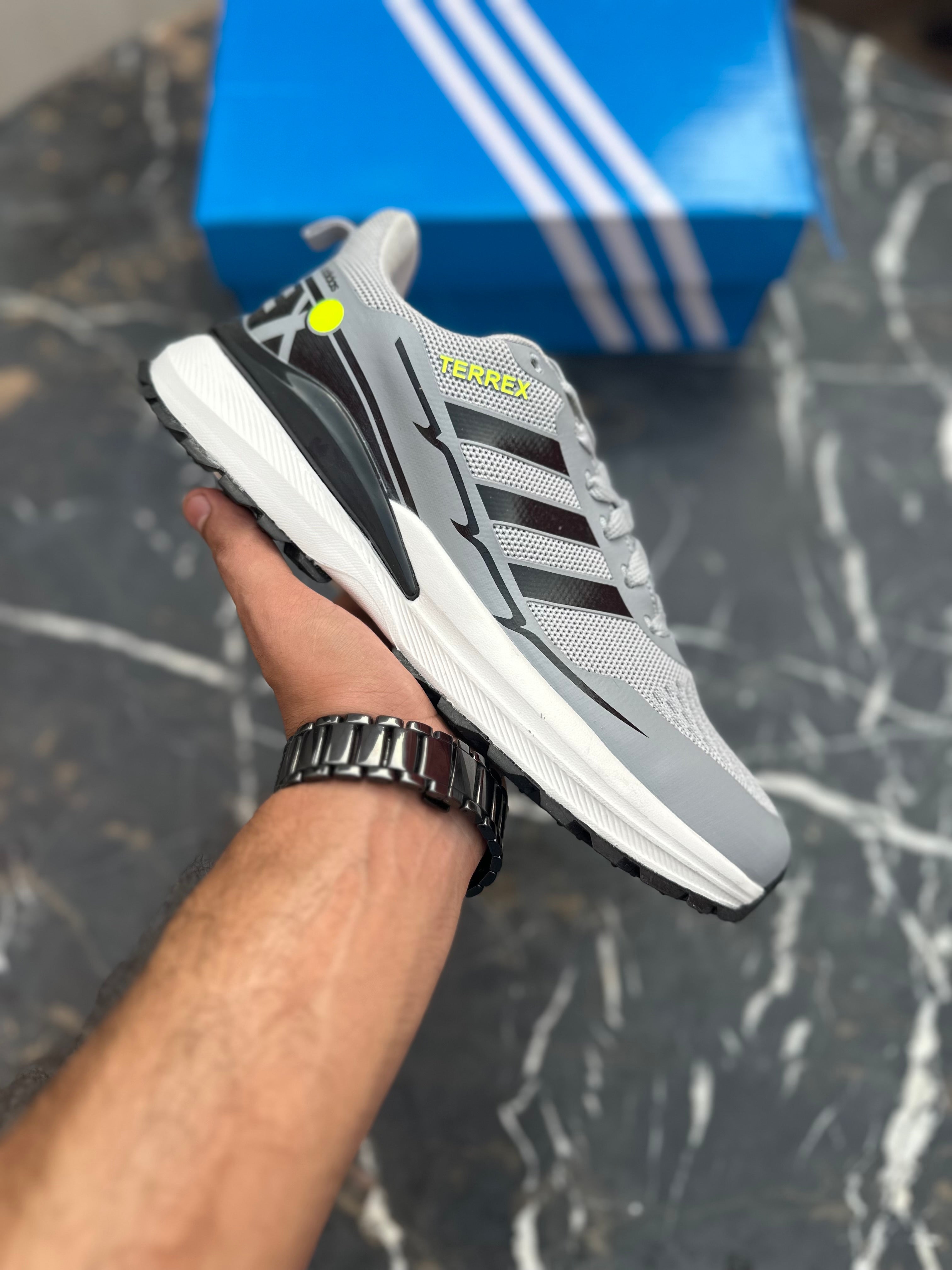 AD terrex 3.0 (Grey)