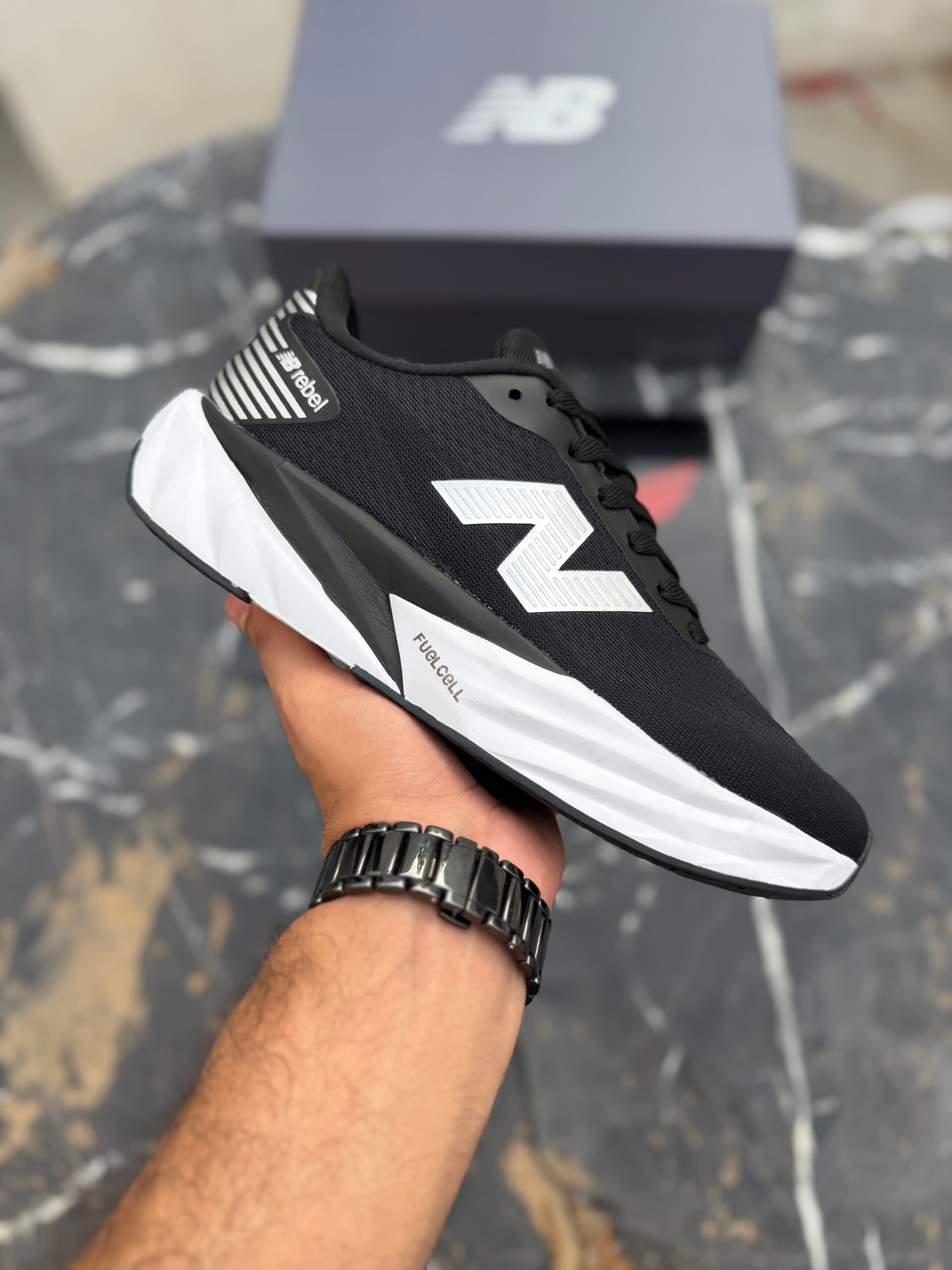 NB Rebel V5 Black White