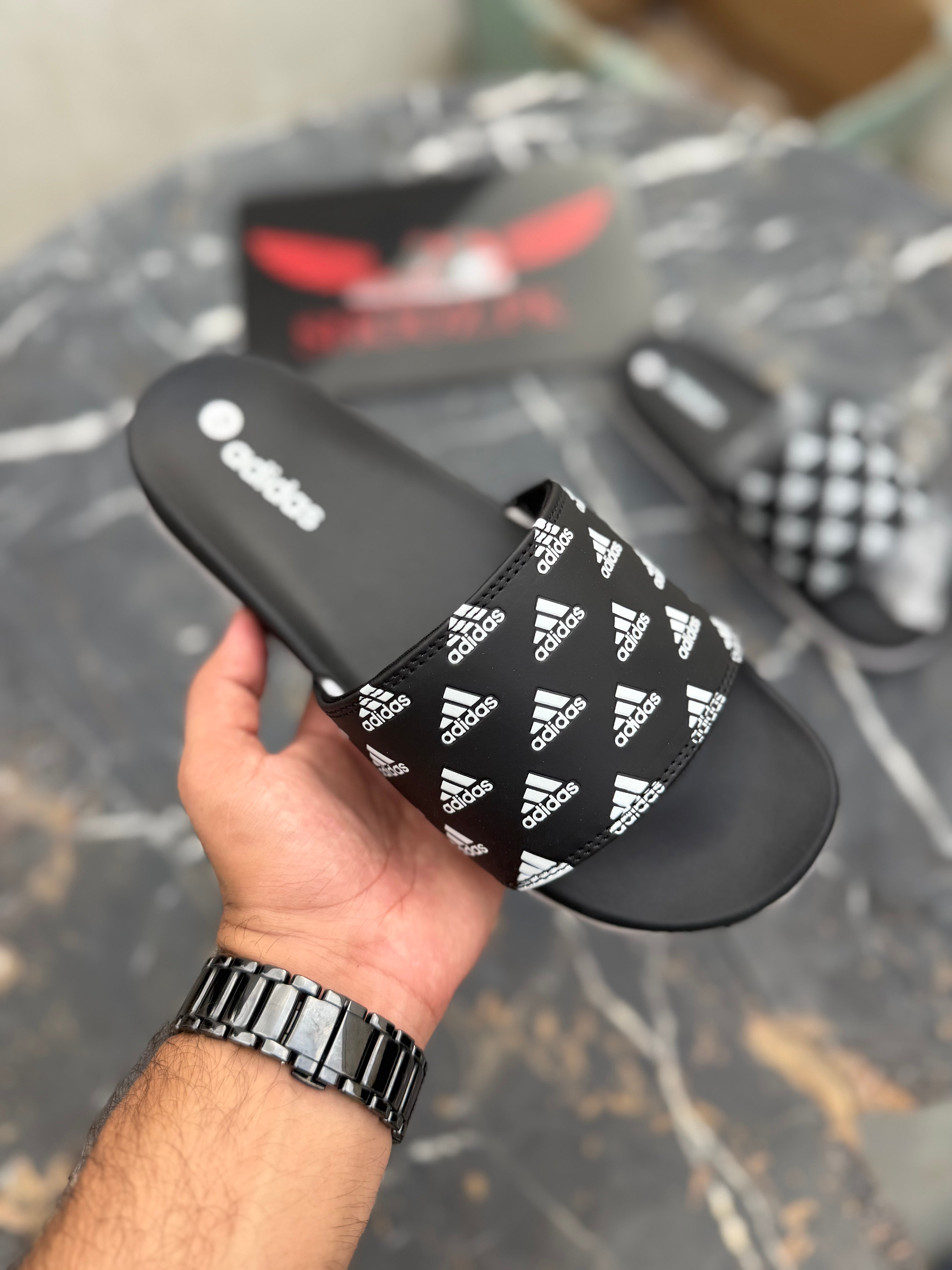 AD slides Black White logo (8806)
