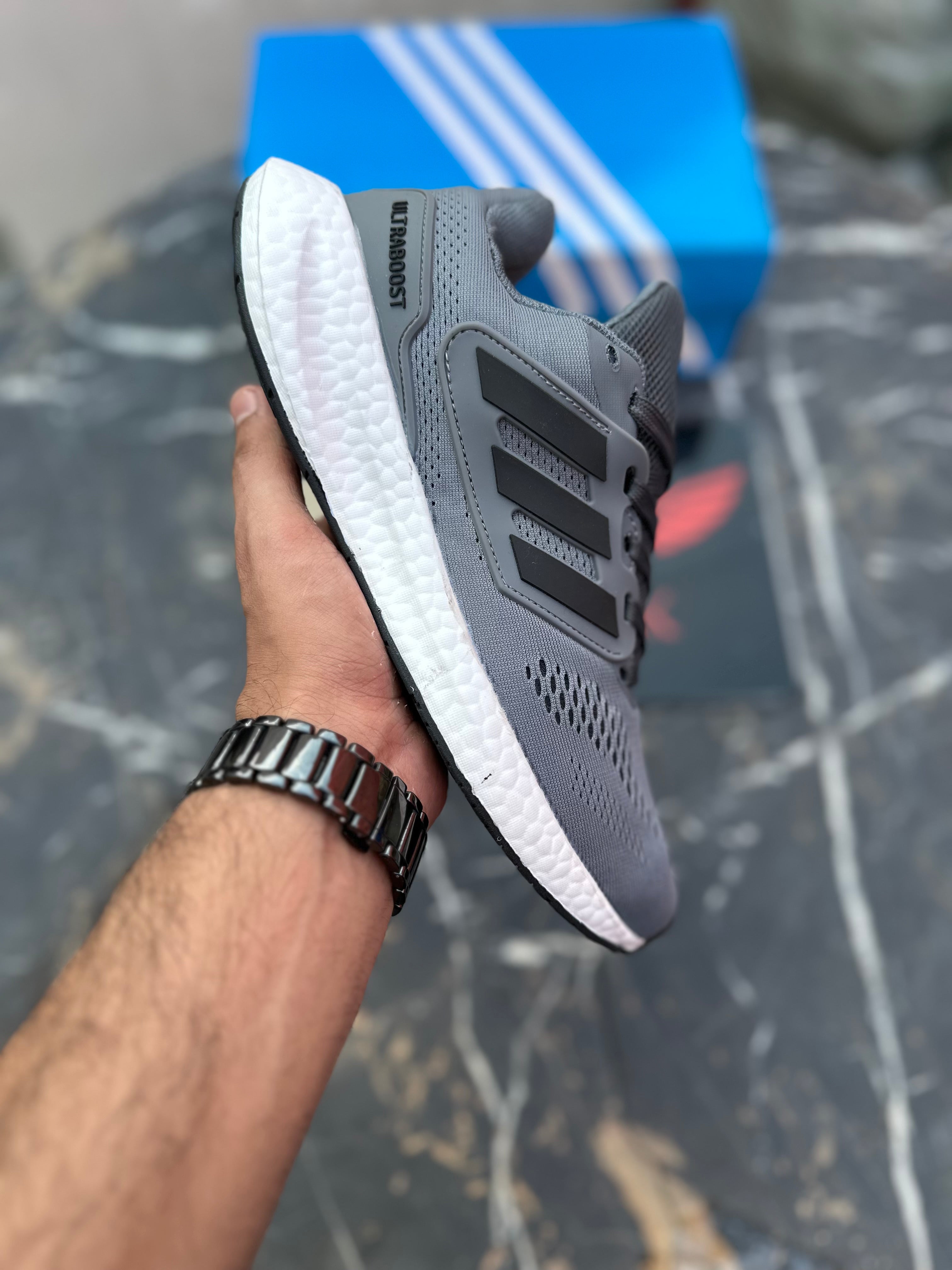 AD Ultraboost Grey