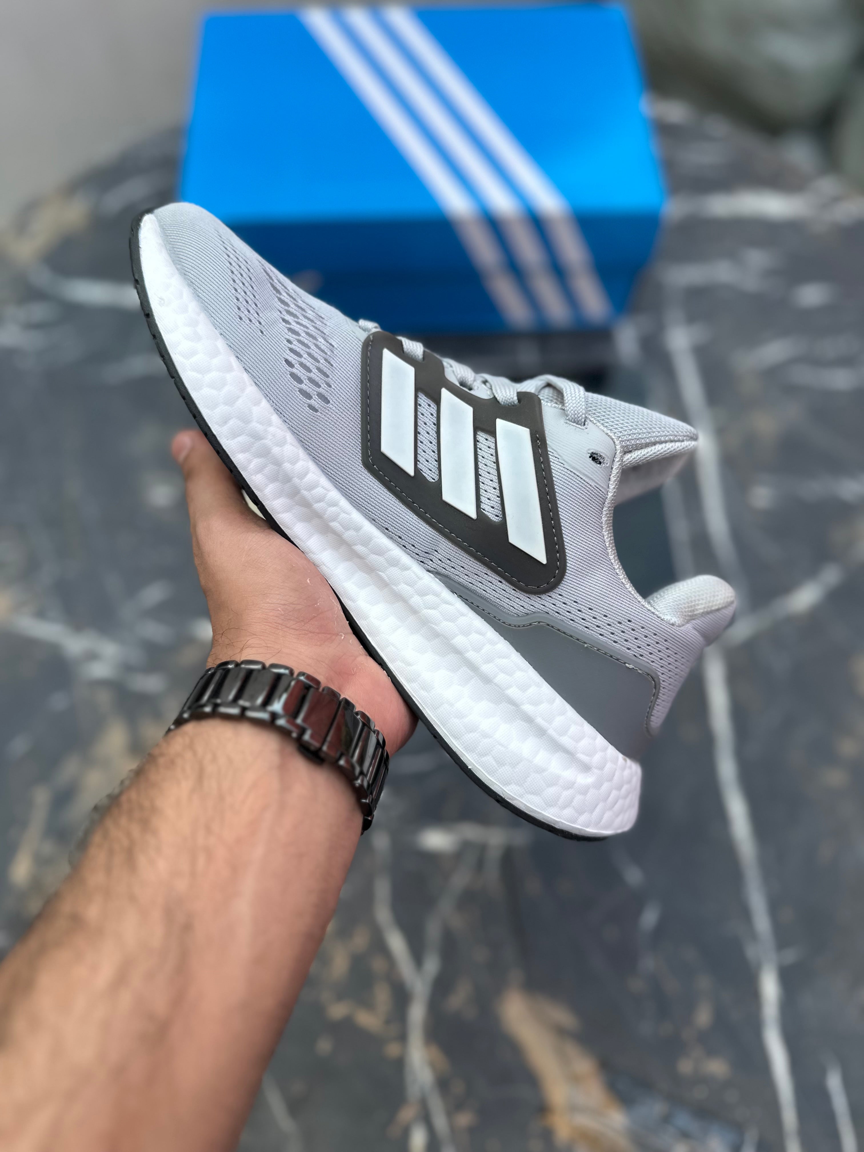 AD Ultraboost Charcoal