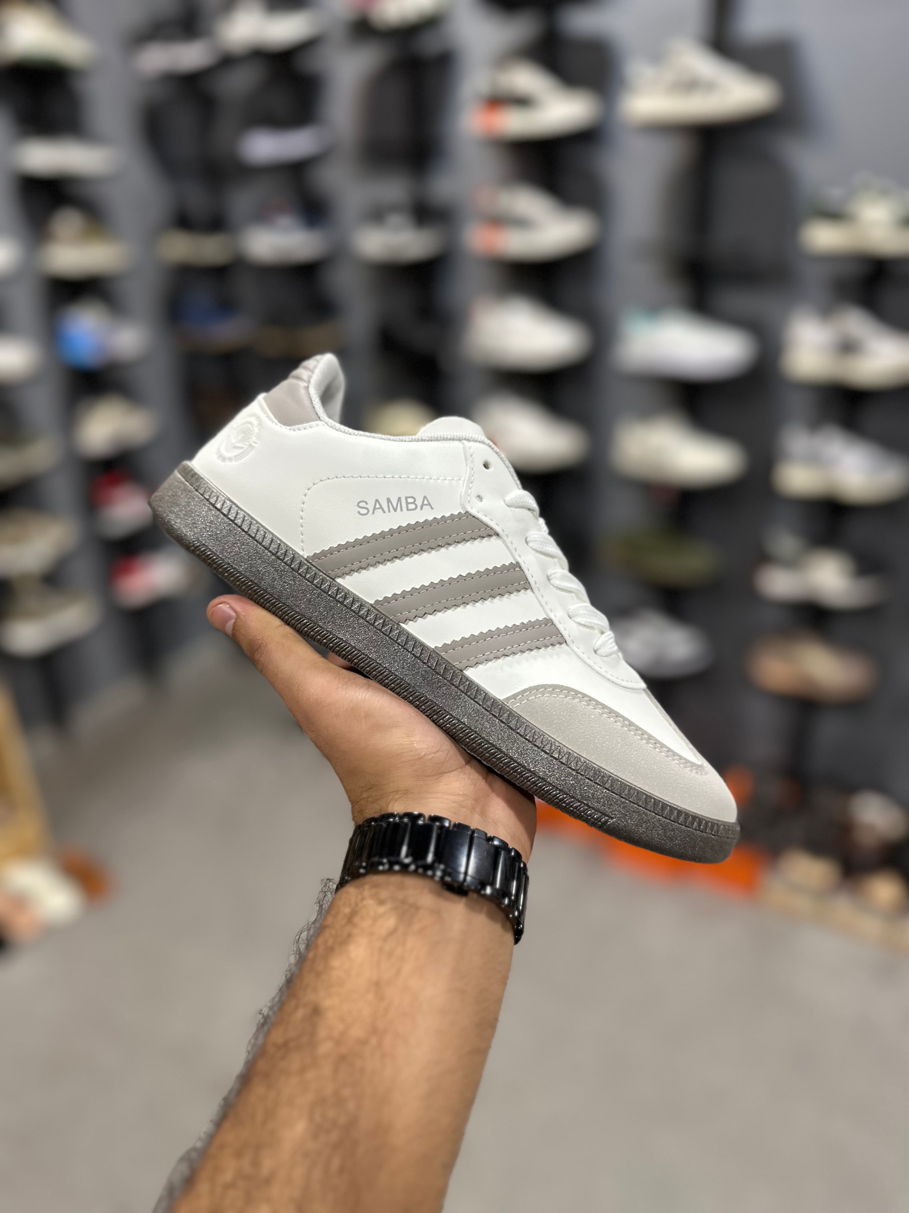 AD samba White Charcoal (EB)