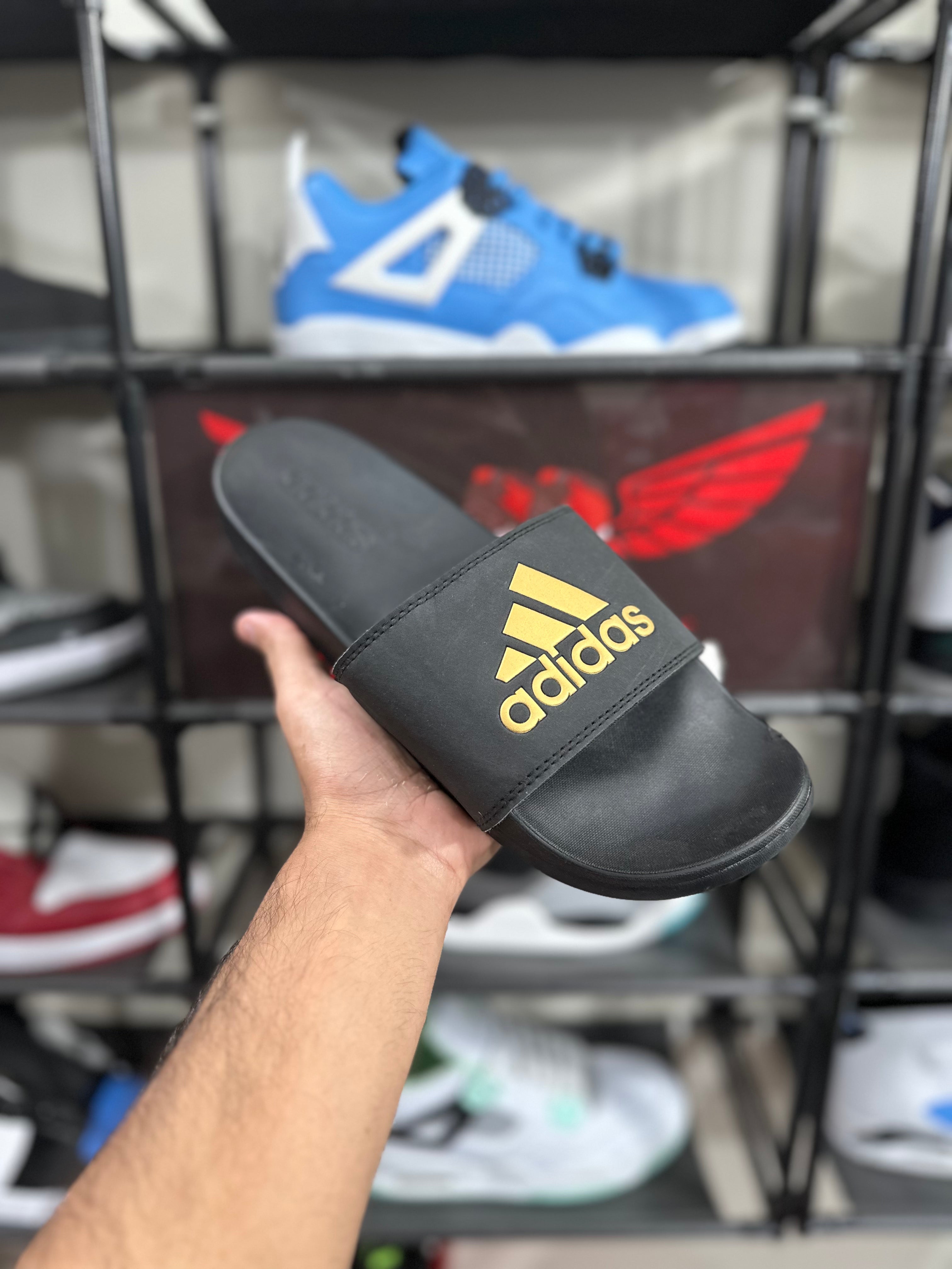 AD slides Golden logo